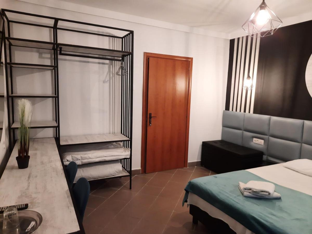 Pension Recidency Орадеа Екстериор снимка